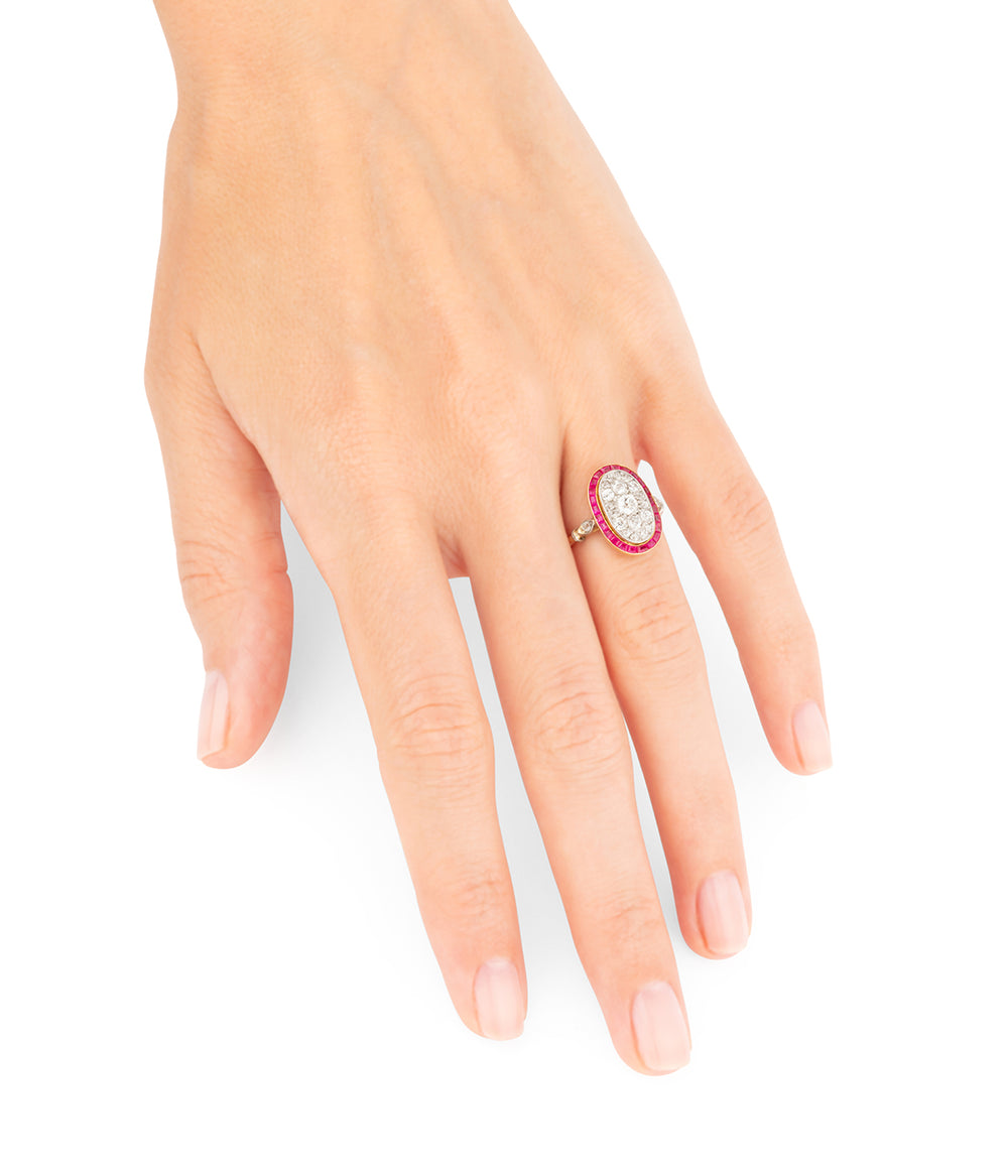 Bague-fiancailles-ancienne-diamants-rubis-Orlena-Caillou-Paris