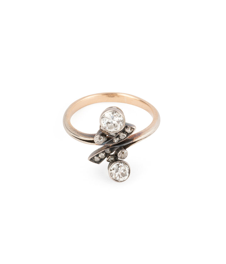 Bague-fiancailles-ancienne-en-diamants-Samppa-Caillou-Paris