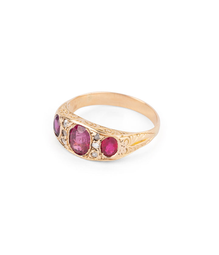 Bague de fiançailles ancienne jarretière rubis et diamants "Hansi" - Caillou Paris