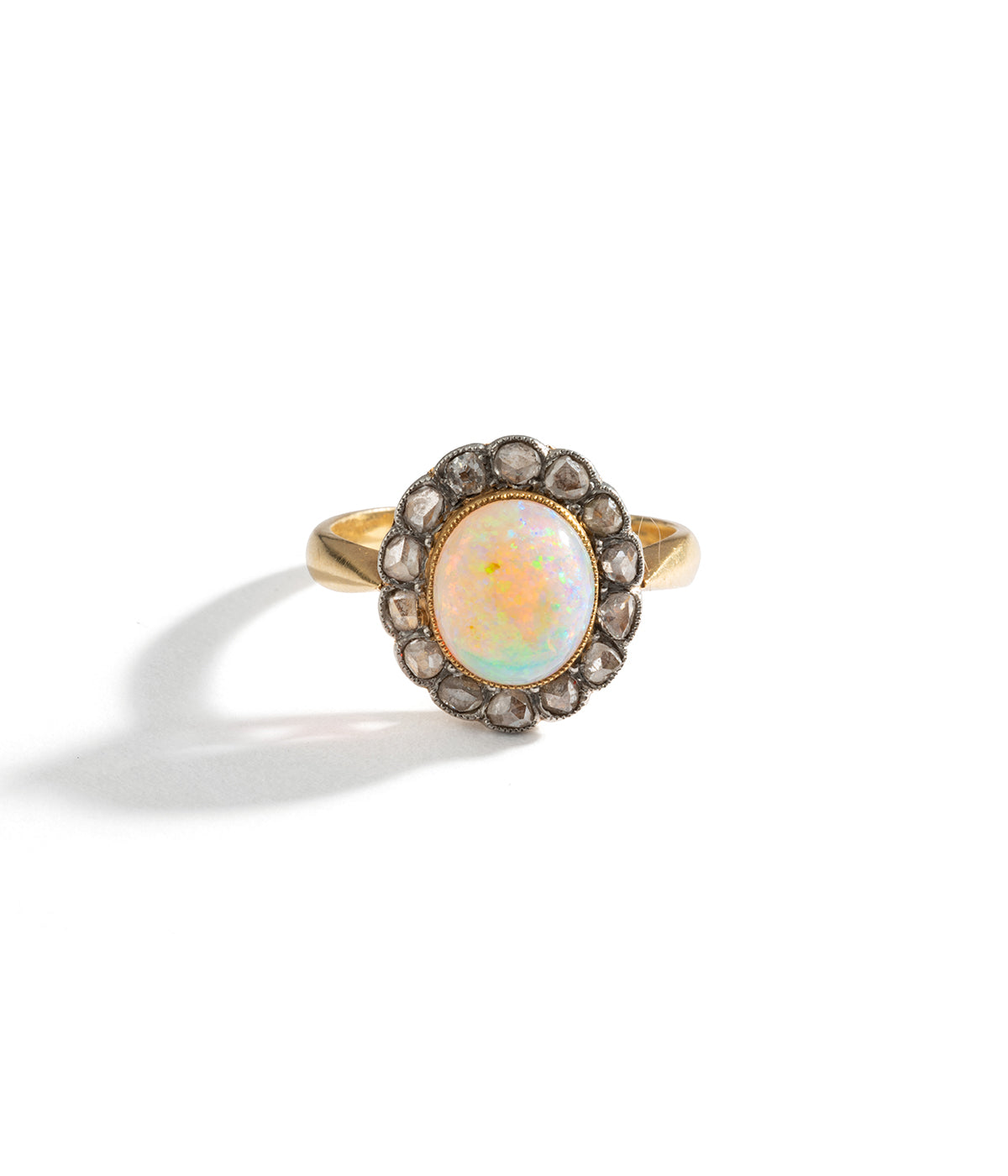Bague de fiançailles ancienne opale et diamants Yannis - Caillou Paris
