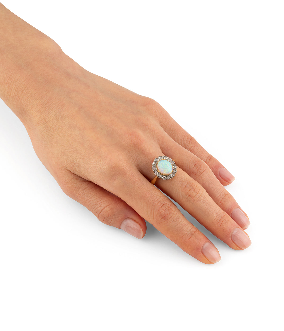 Bague marguerite ancienne en opale Yannis - Caillou Paris
