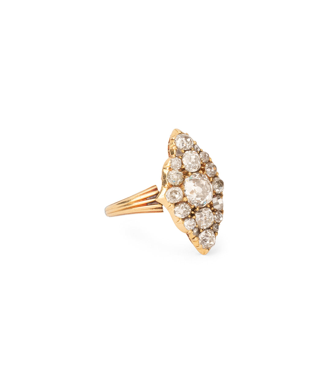 Bague-marquise-vintage-diamants-Mikhah-Caillou-Paris