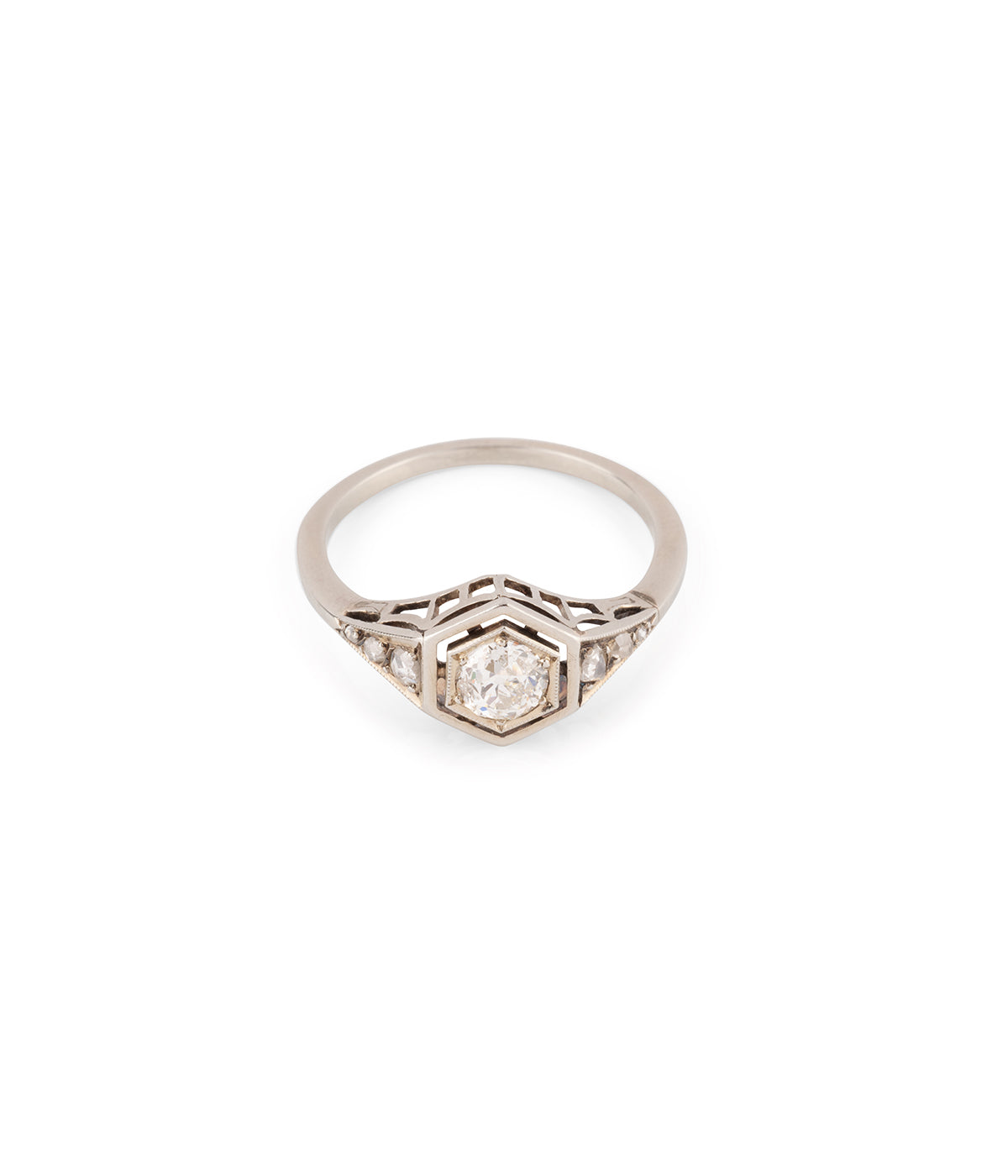 Bague-solitaire-Art-deco-or-gris-Hanke-Caillou-Paris