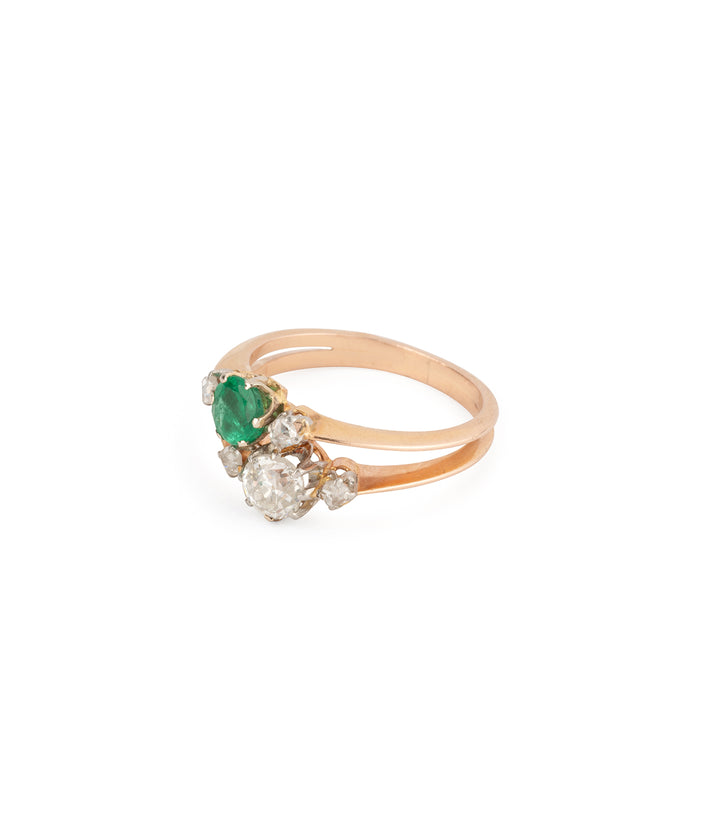 Bague-toi-moi-ancienne-or-rose-diamants-emeraude-Kika-Caillou-Paris