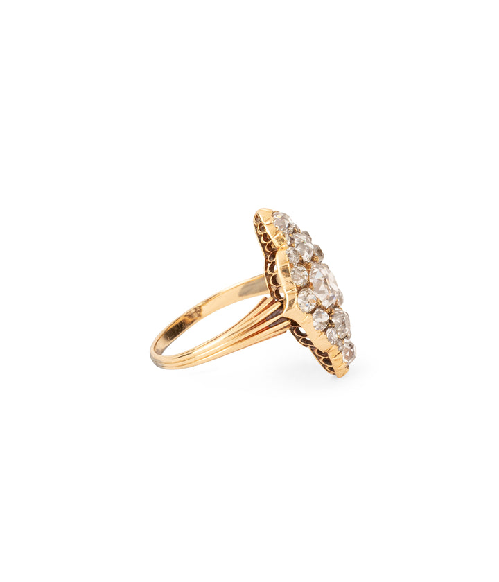 Bague-vintage-or-18-carats-diamants-Mikhah-Caillou-Paris