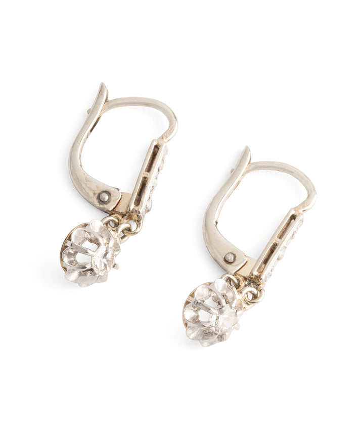 Boucles-oreilles-anciennes-diamants-or-blanc-Haf-Caillou-Paris