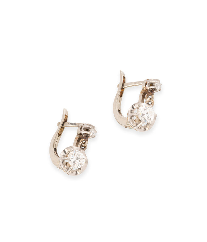 Boucles-oreilles-dormeuses-anciennes-diamant-Tora-Caillou-Paris