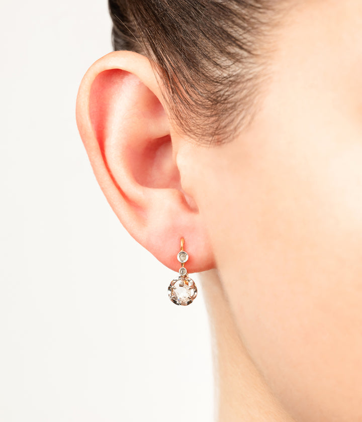 Boucles-oreilles-dormeuses-anciennes-diamants-Gianna
