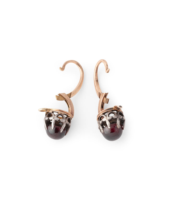 Boucles-oreilles-dormeuses-anciennes-grenat-Pahal