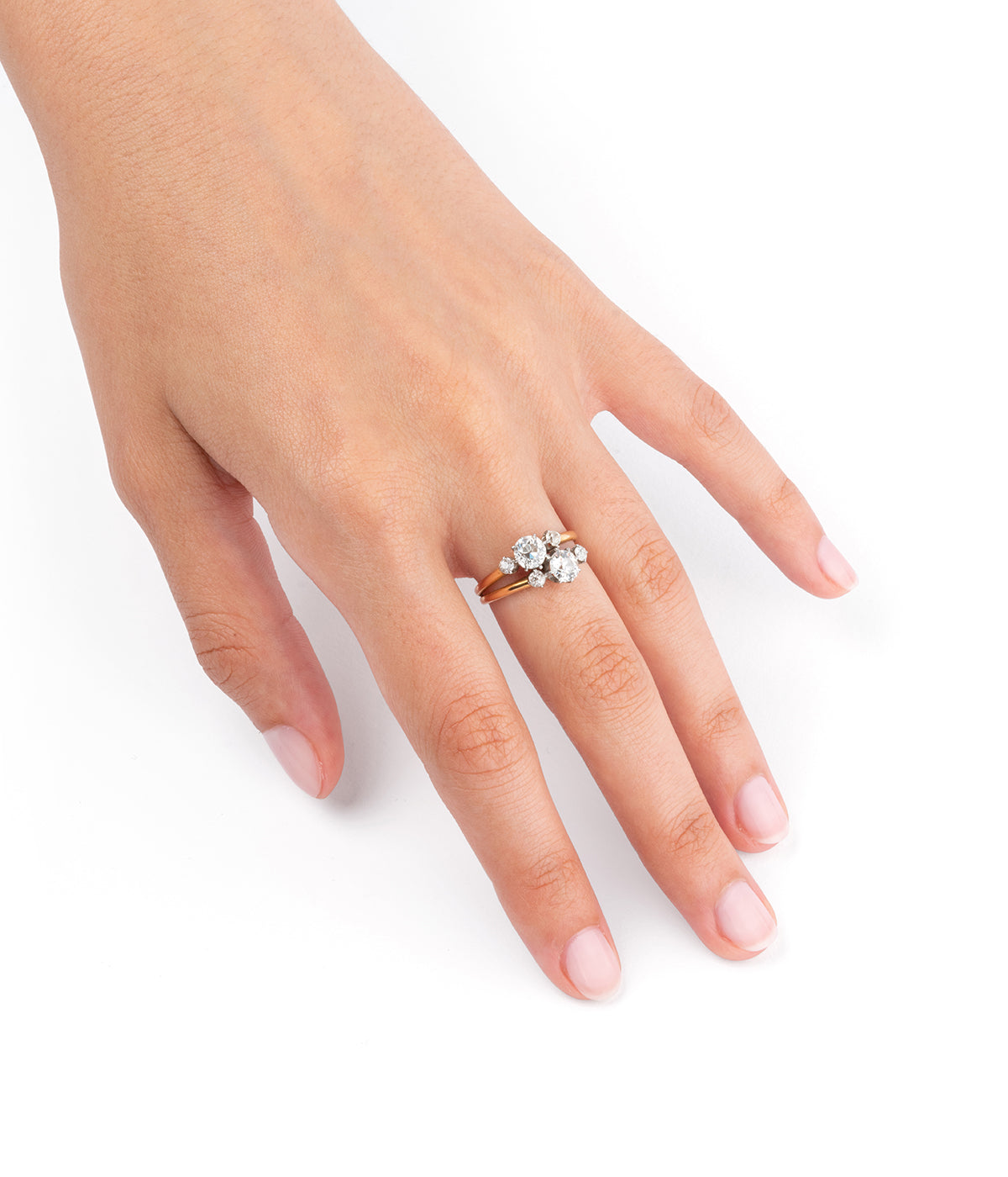 Caillou Paris - Bague Toi et Moi ancienne diamants “Romi” porter