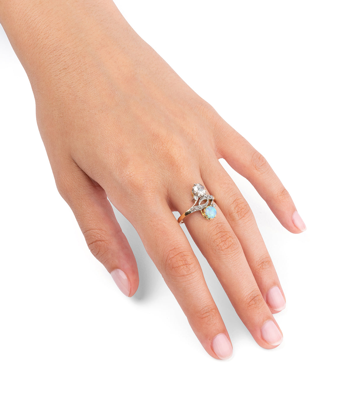 Caillou Paris - Bague ancienne opale Dedi porter