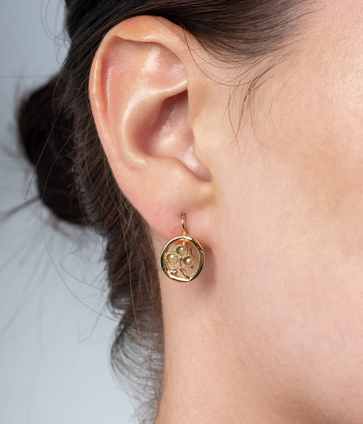 Caillou Paris - Boucle d'oreille unique Doria porter