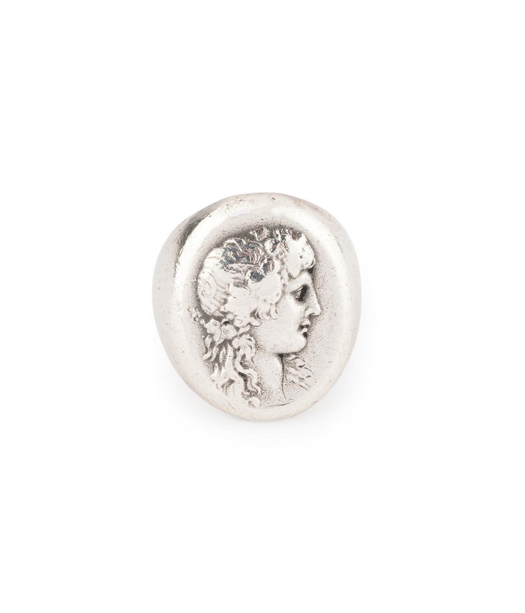 Chevaliere-ancienne-argent-Reia-Caillou-Paris
