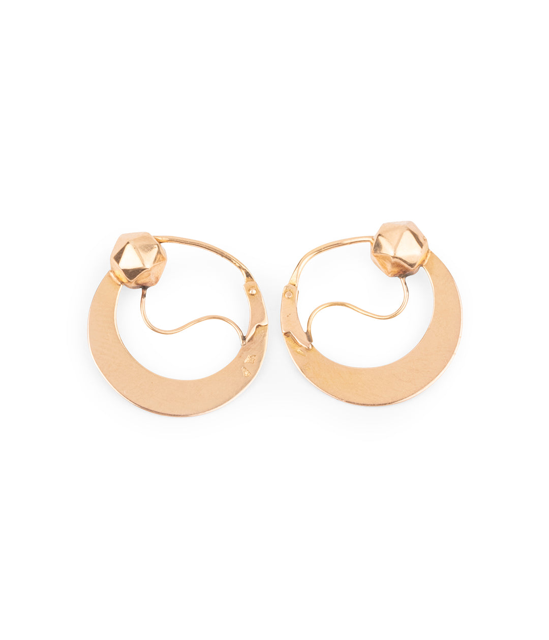 Creoles-anciennes-or-18k-bijoux-regionaux-Arnalda-Caillou-Paris
