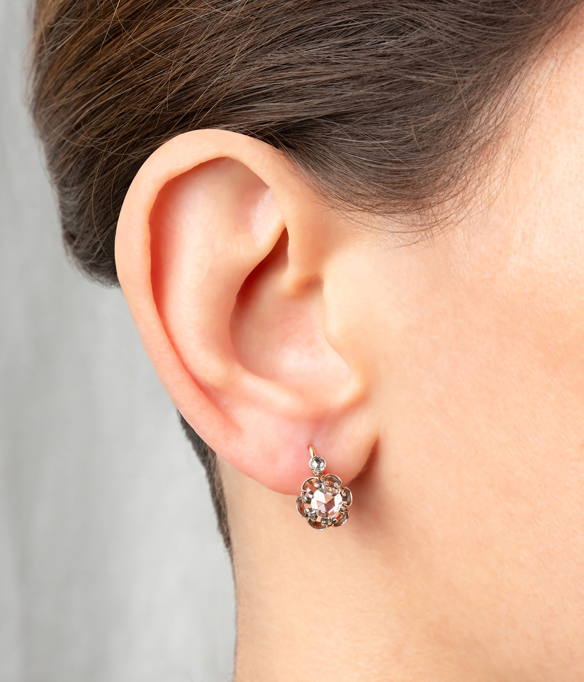 Dormeuses-anciennes-or-diamants-Tanui-Caillou-Paris