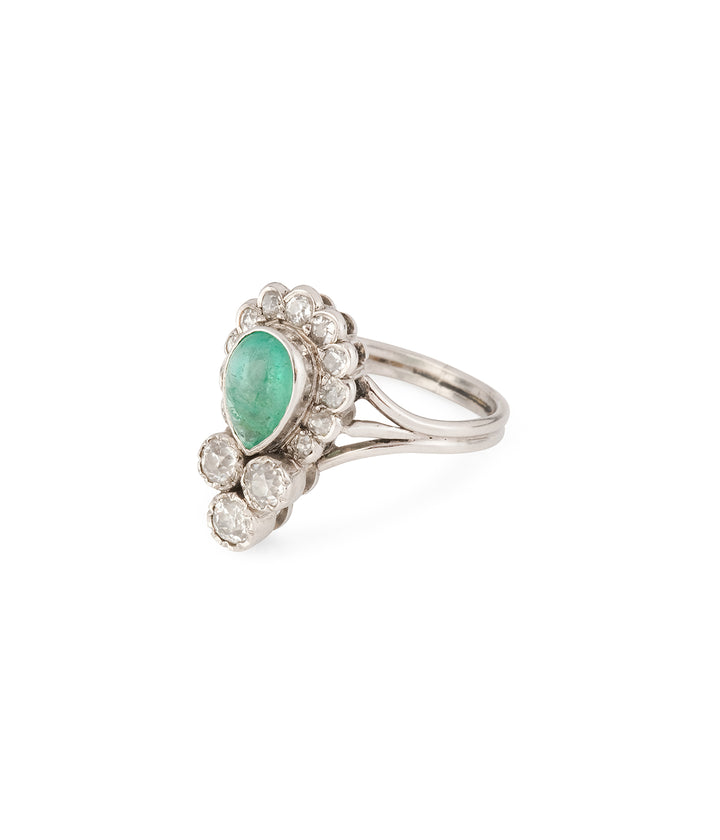 Edwardian-engagement-ring-emerald-diamonds-Paavo-Caillou-Paris