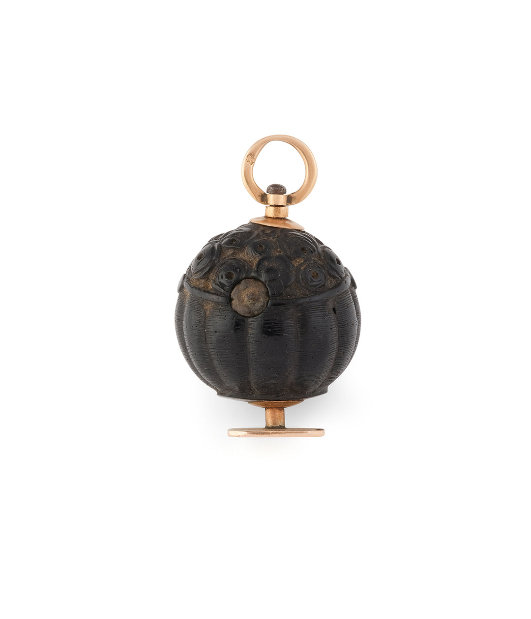 Georgian-gold-seal-pendant-corozo-Gian-Caillou-Paris