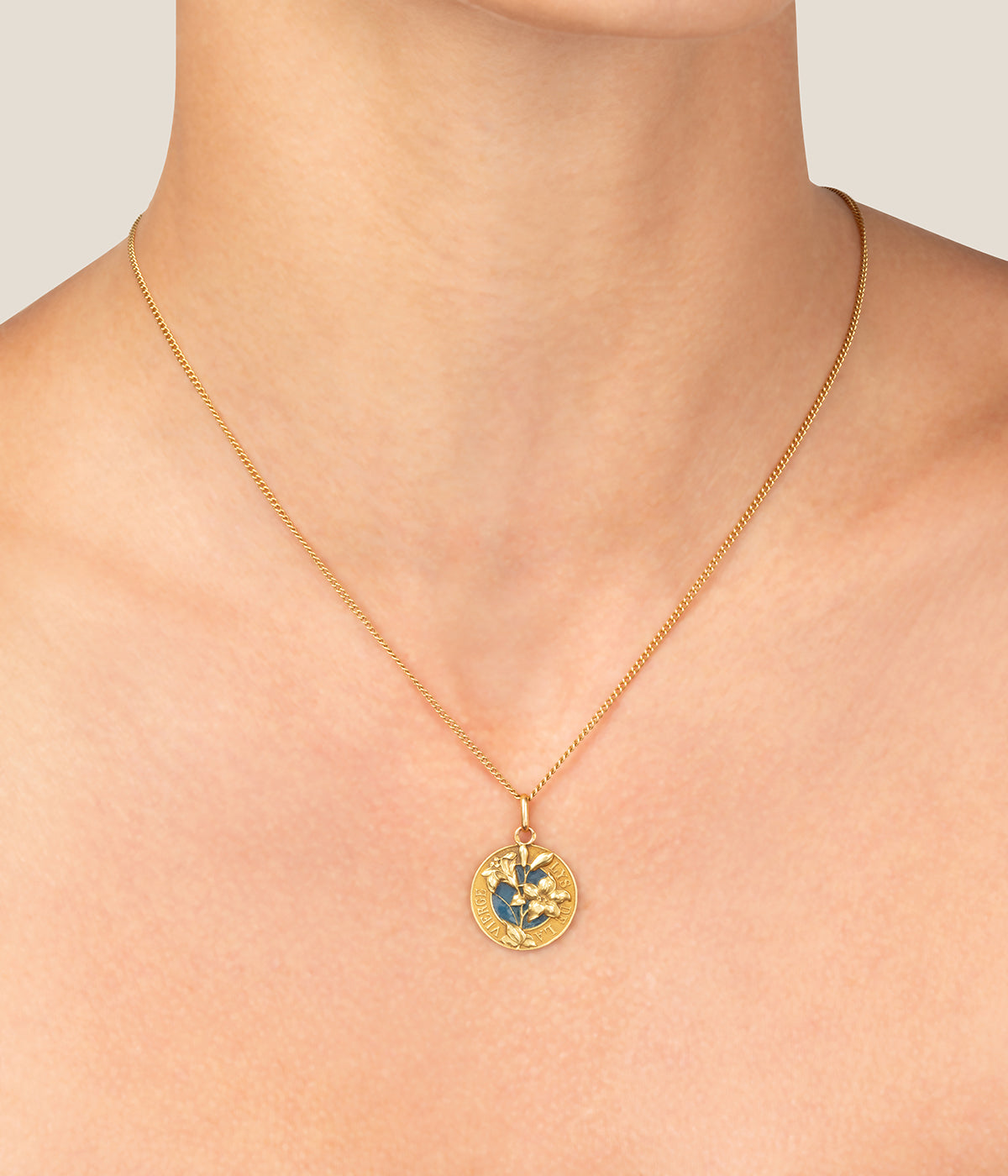 Medaille-Art-Nouveau-email-bleu-Jacinto-Caillou-Paris