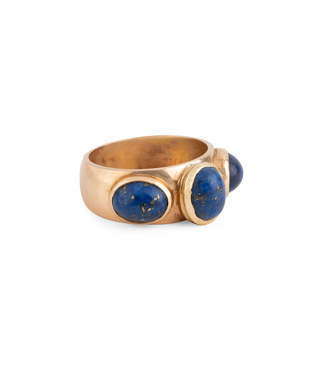 Men-gold-ring-lapis-lazuli-Roel-Caillou-Paris