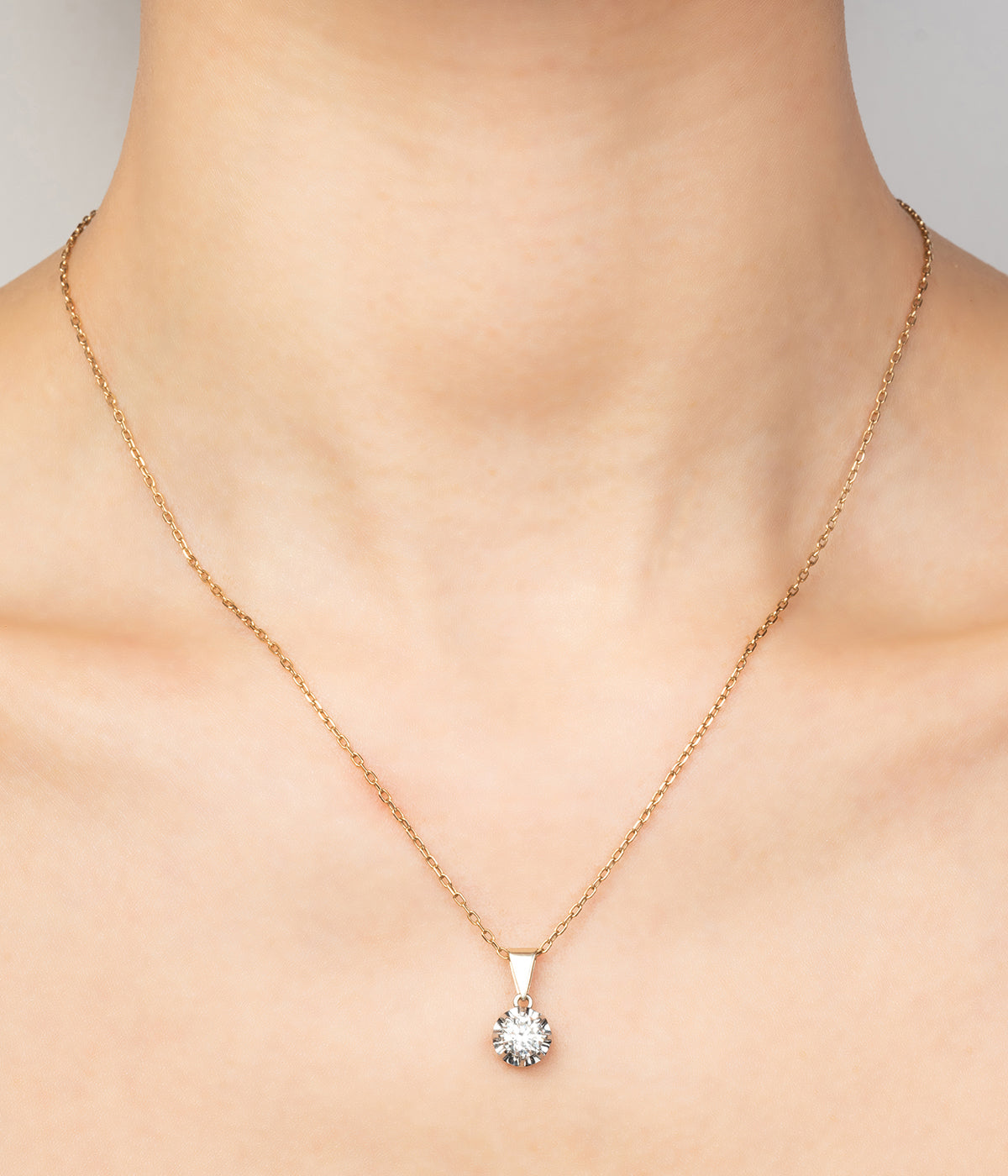Collier or ancien dans colliers et pendentifs de pierre précieuse Collier or ancien dans colliers et pendentifs de pierre précieuse
