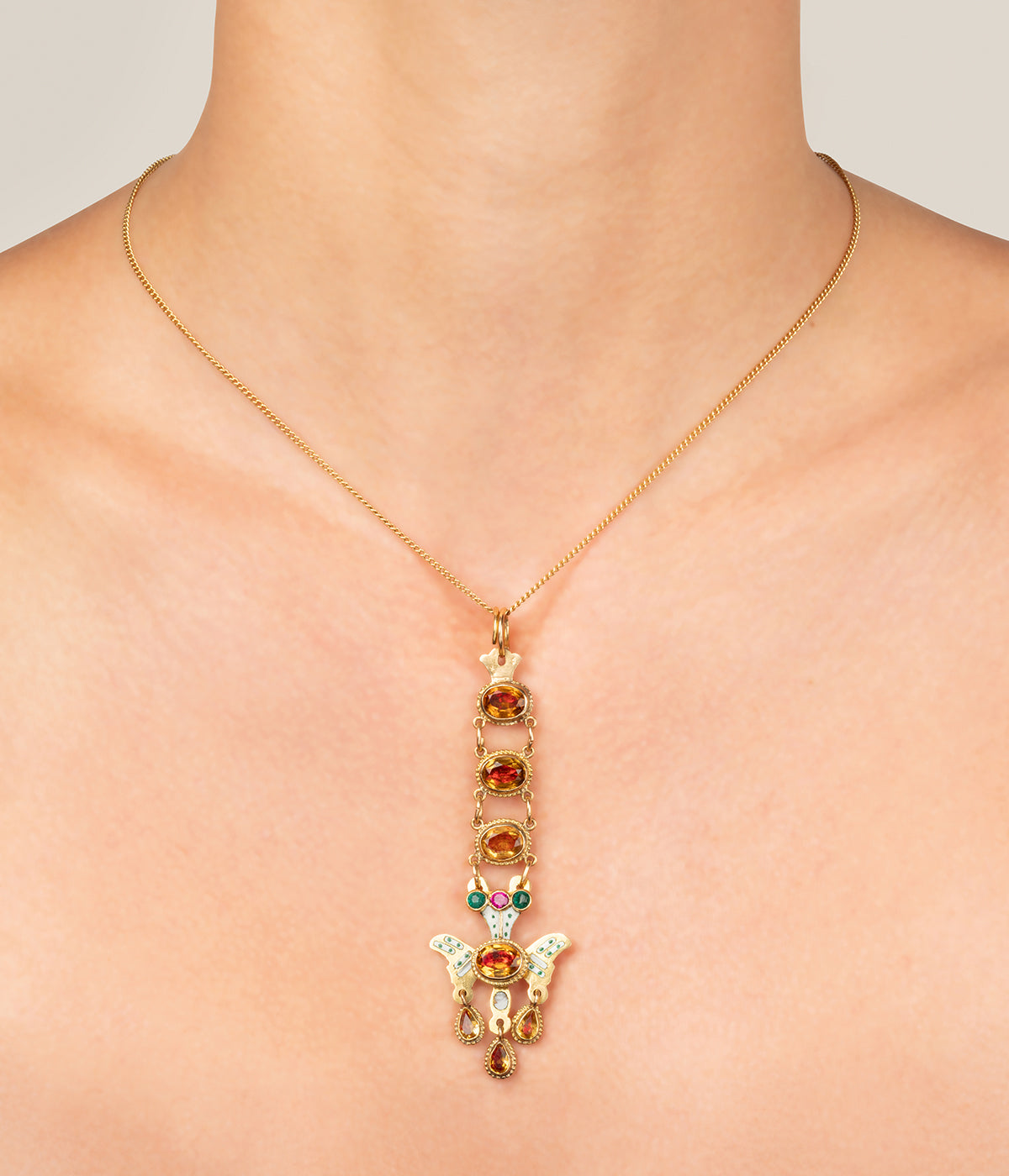 Pendentif-Saint-Esprit-Aurillac-ancien-Slany-Caillou-Paris