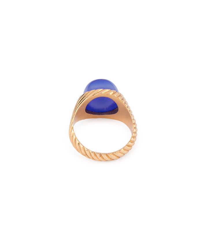 Retro-gold-ring-chalcedony-cabochon-Ofelia-Caillou-Paris