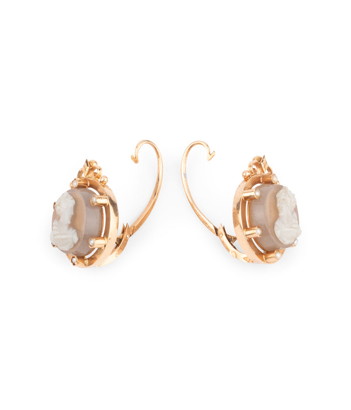 Victorian-cameo-earrings-18k-gold-Jolana-Caillou-Paris