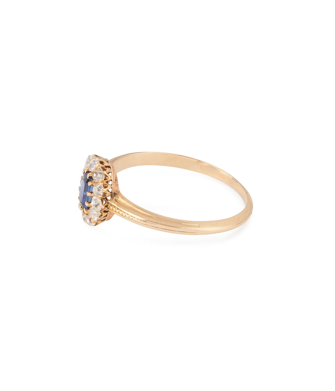 Victorian-cluster-ring-sapphire-diamonds-Beha-Caillou-Paris