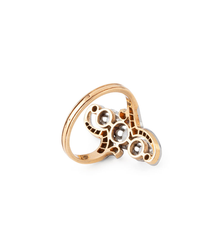 Victorian-diamonds-ring-18k-gold-Saku-Caillou-Paris