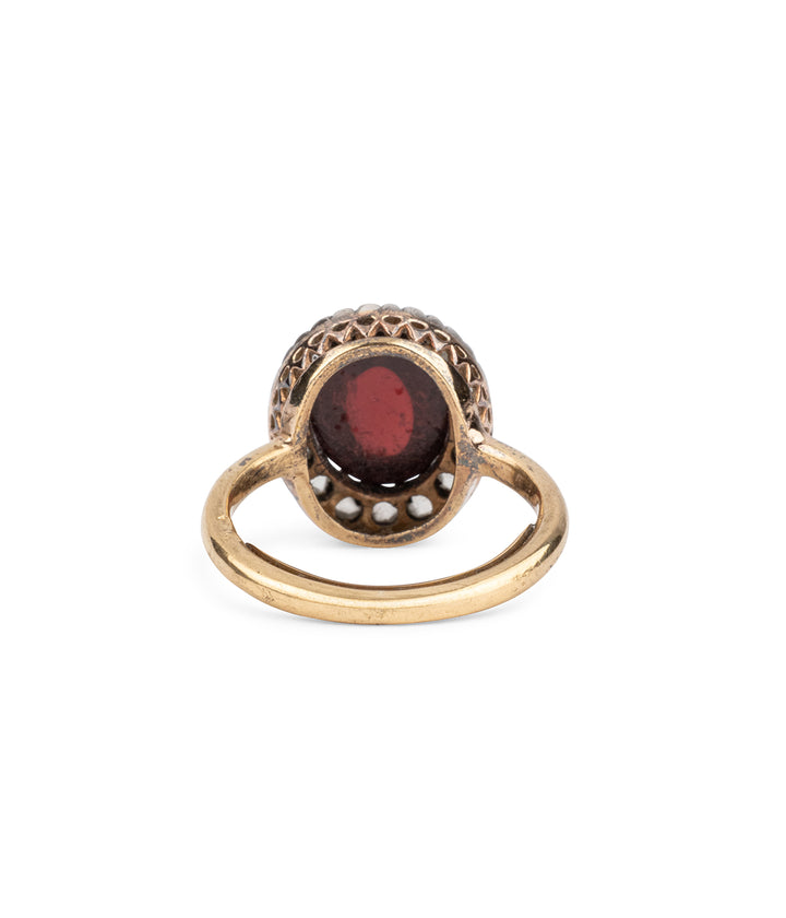 Victorian-garnet-ring-diamonds-Jalia