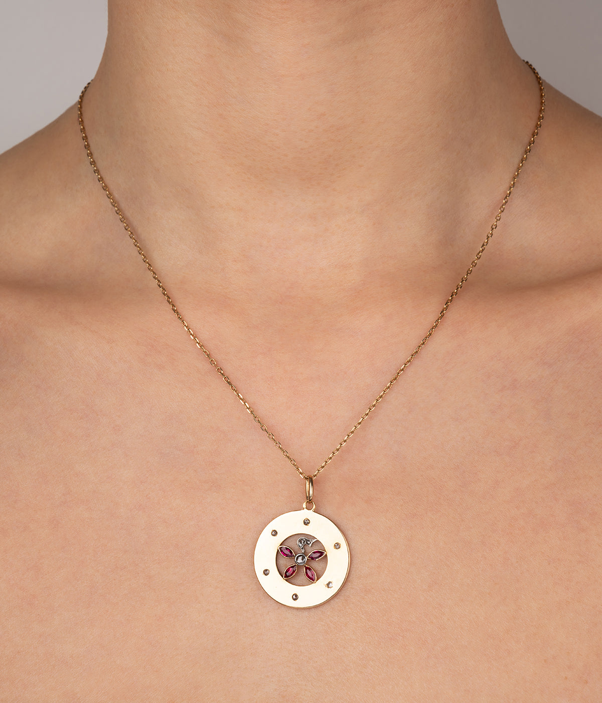 Vintage flower pendant ruby gold  "Joz" - Caillou Paris