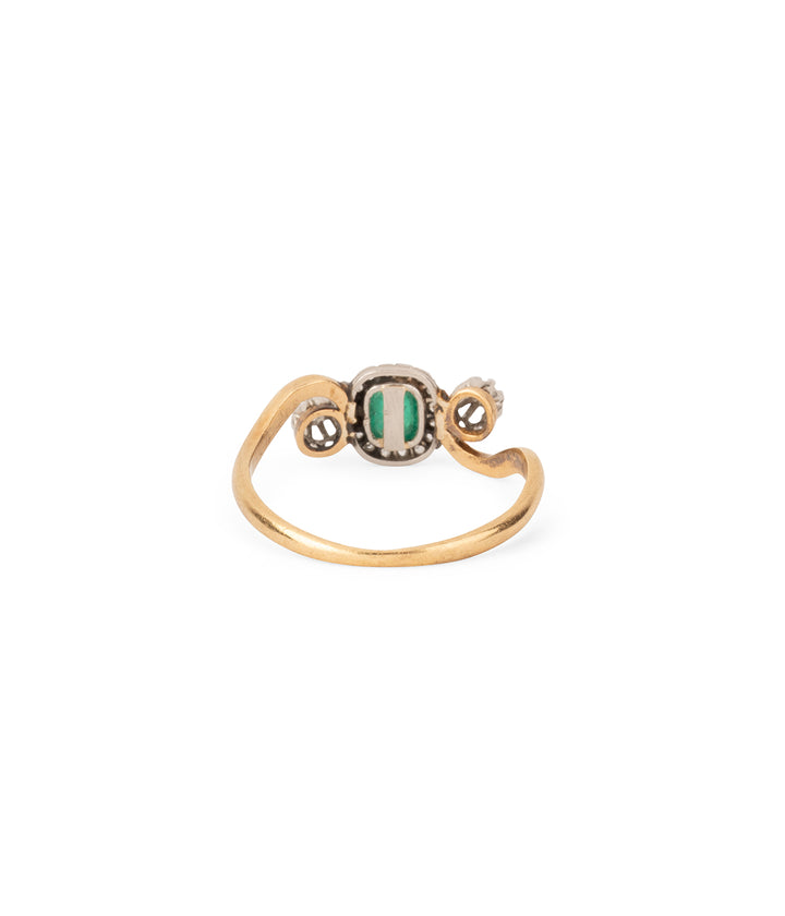 Vintage-gold-ring-emerald-diamonds-Vikli-Caillou-Paris