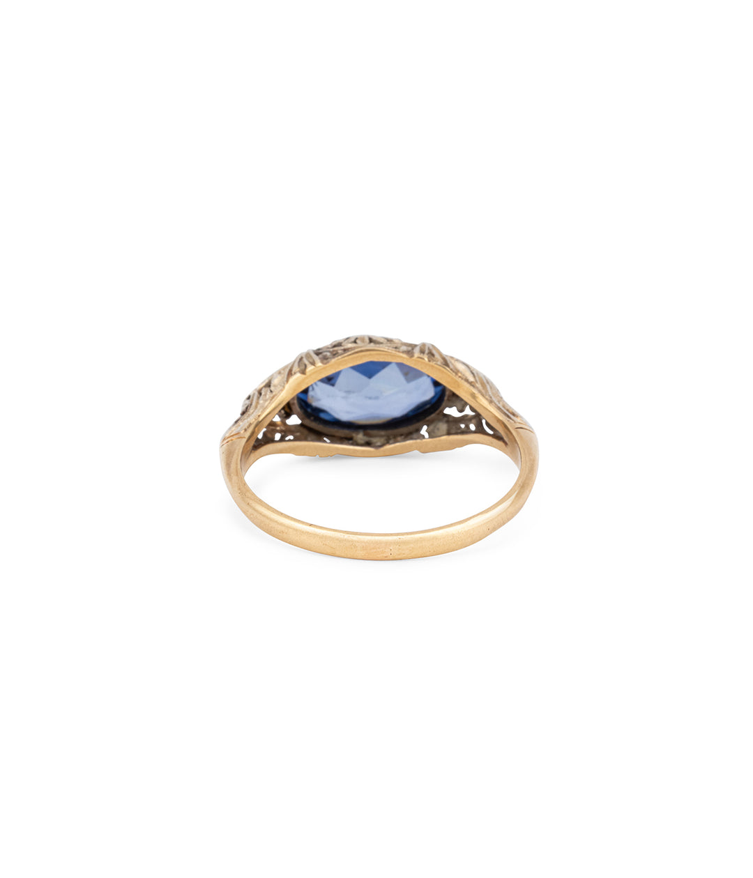Vintage-ring-sapphire-18k-gold-Kay-Caillou-Paris