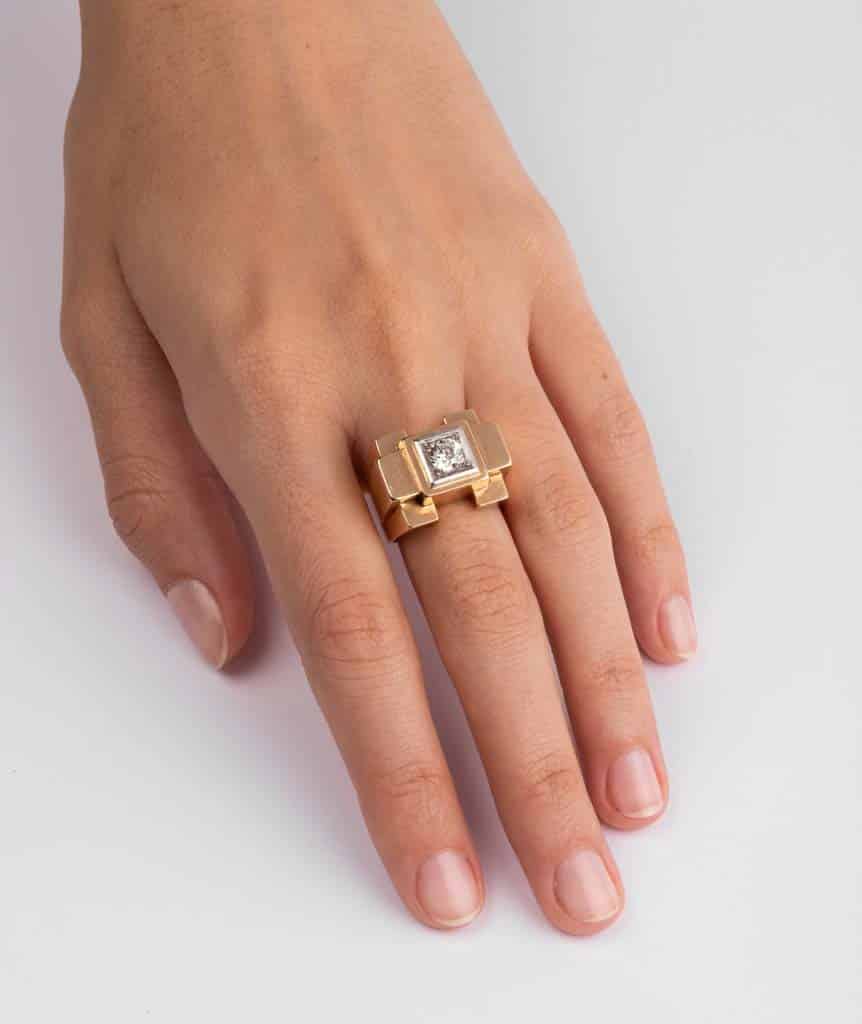 Caillou Paris Bague Tank Chevaliere Diamant Gerrie Portee