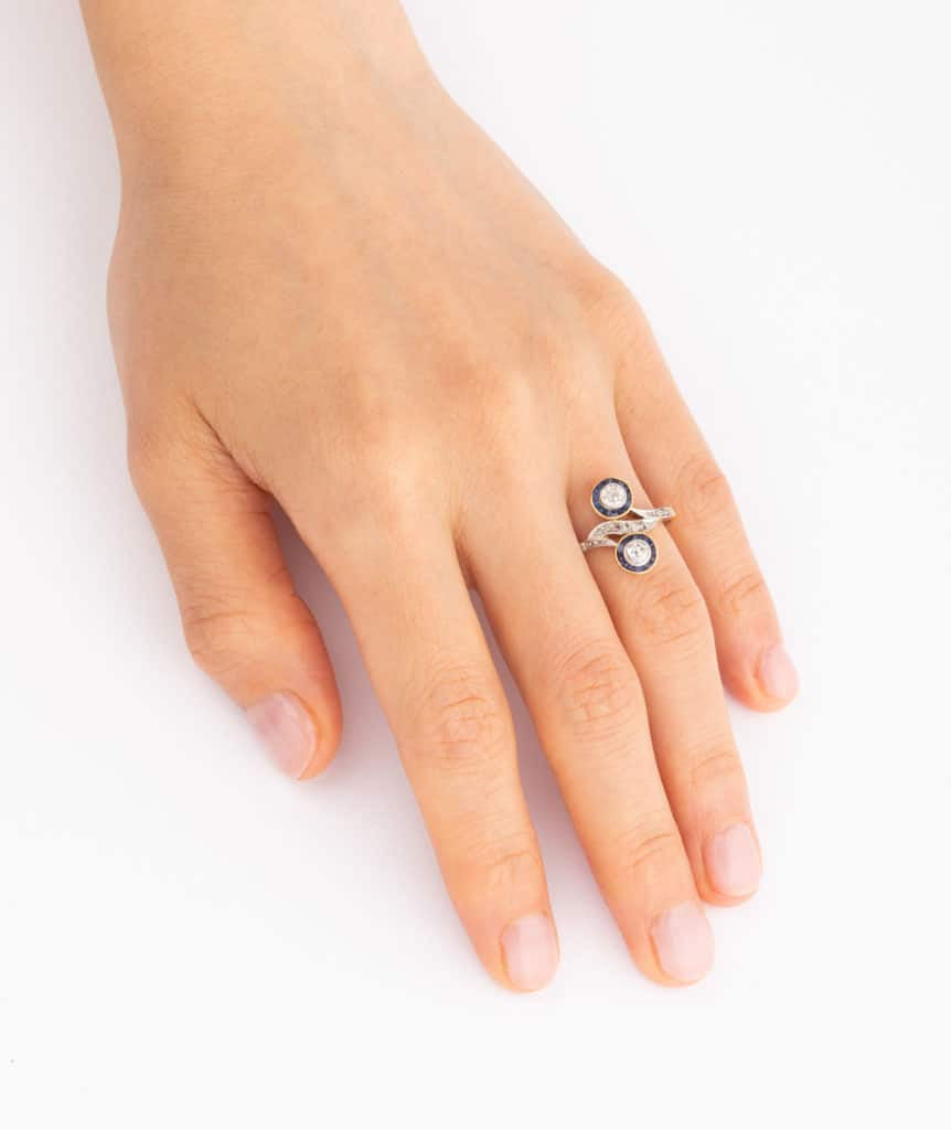 Caillou Paris Bague Toi Et Moi Ancienne Diamants Et Saphirs Ira Porter