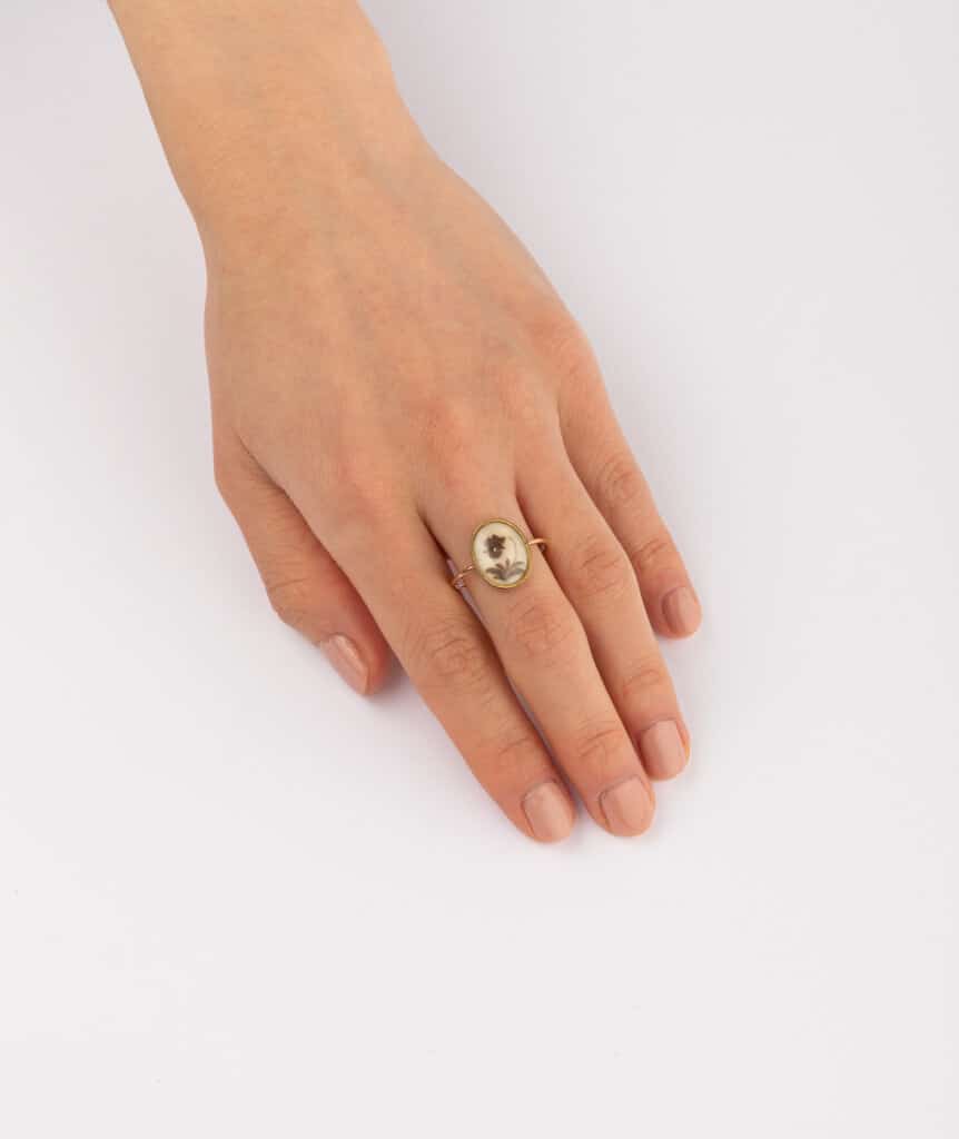 Caillou Paris Bague Ancienne Cabochon De Verre %22iena%22 Porter