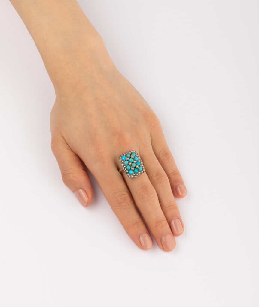 Caillou Paris Bague Ancienne Turquoise %22manja%22 Porter