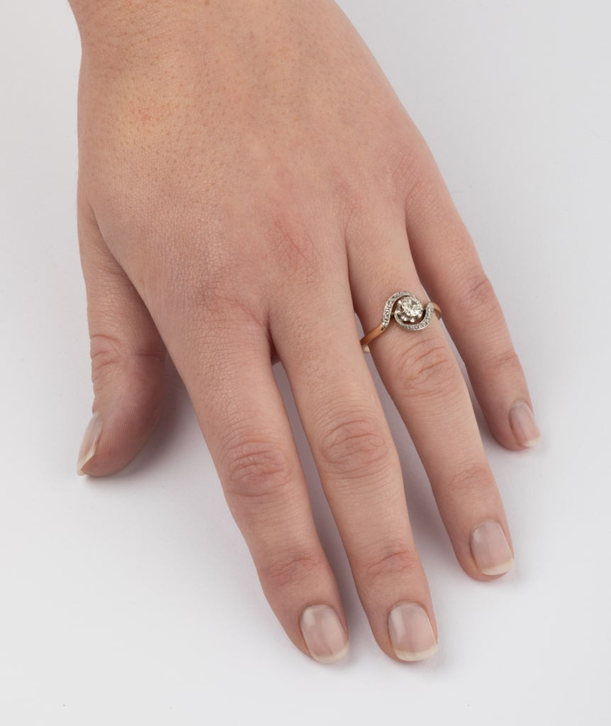 Caillou Paris Bague Tourbillon Ancienne Diamant Bertil Porter