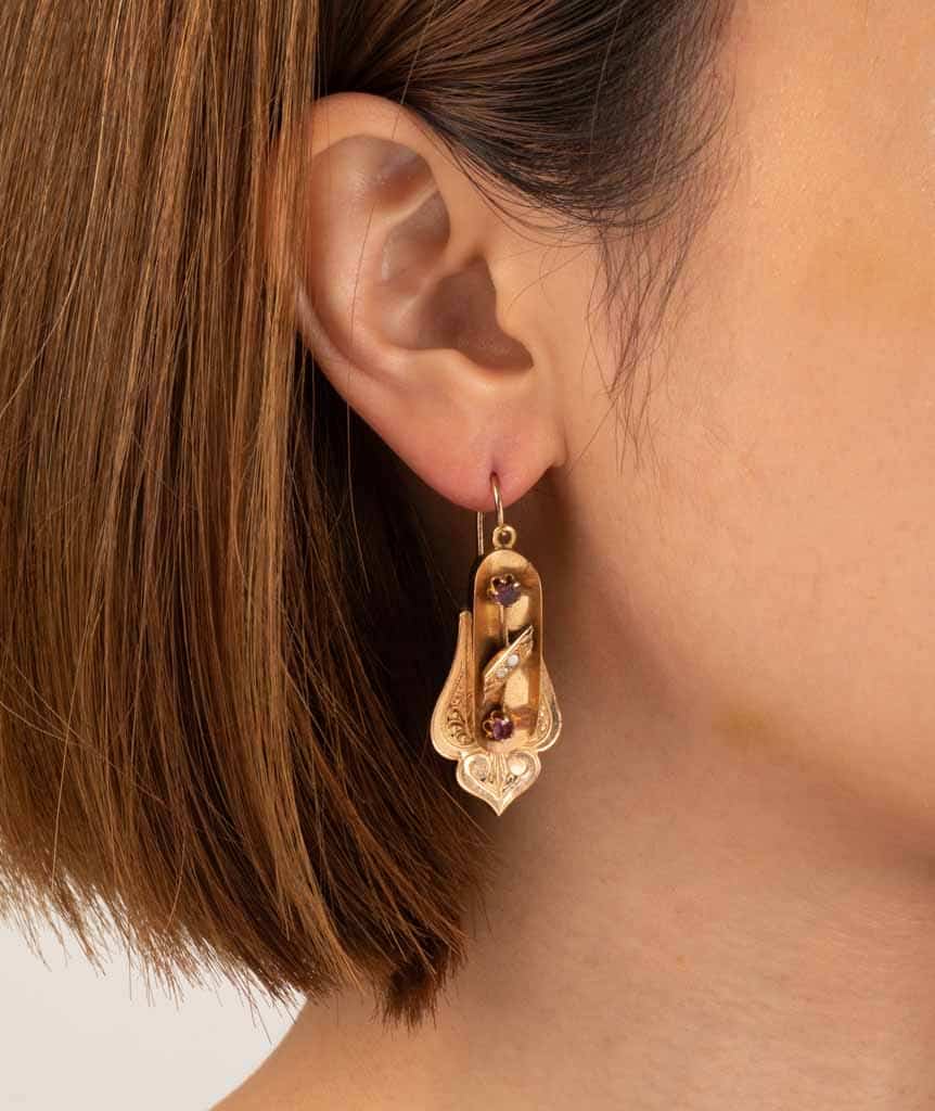 Caillou Paris Boucles D Oreilles Perles Et Amethystes Marut Porter