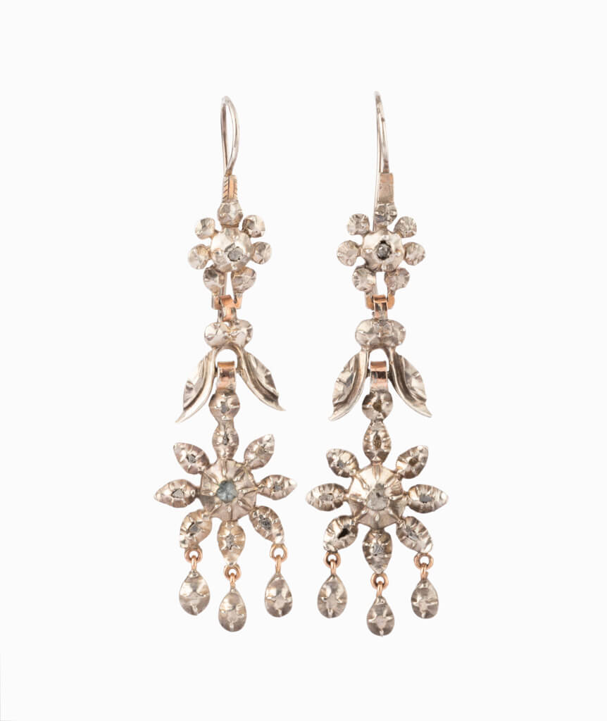 Caillou Paris Boucles D'oreilles Anciennes Flandres Gutka