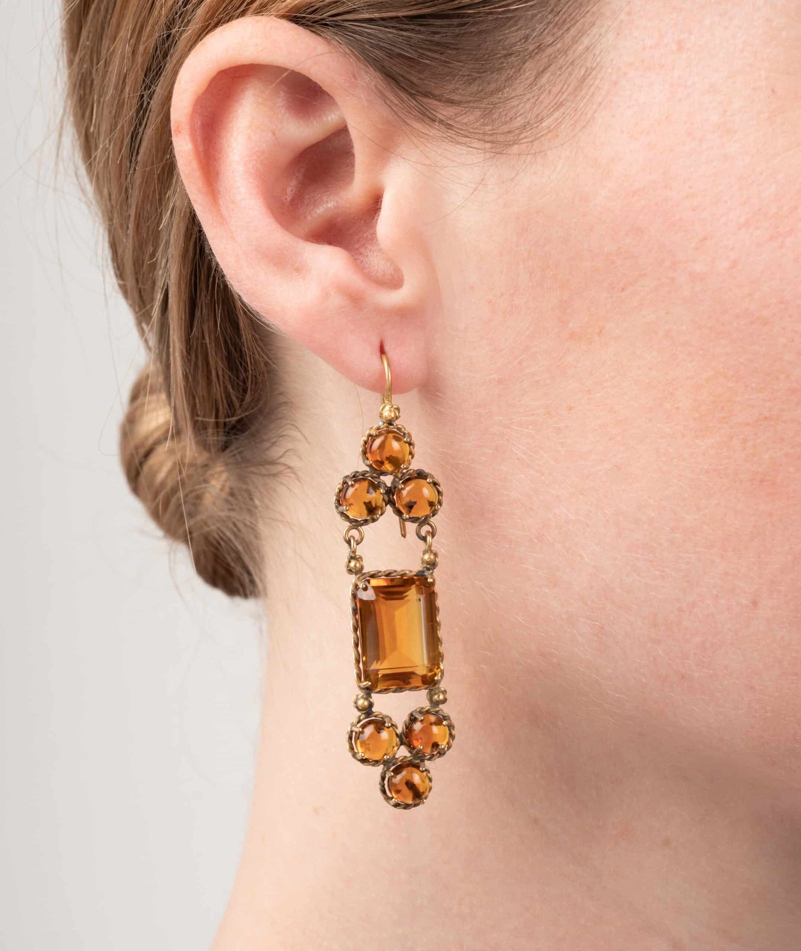 Caillou Paris Boucles Oreilles Anciennes Citrines Sanzi Porter