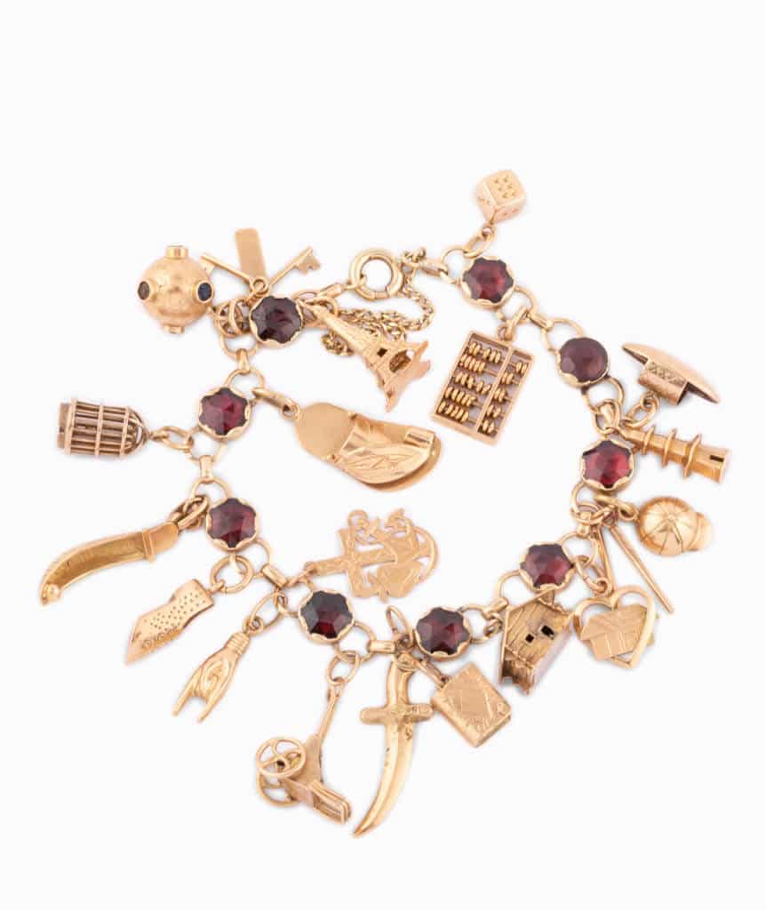 Caillou Paris Bracelet Ancien Grenats Et Breloques Claudi
