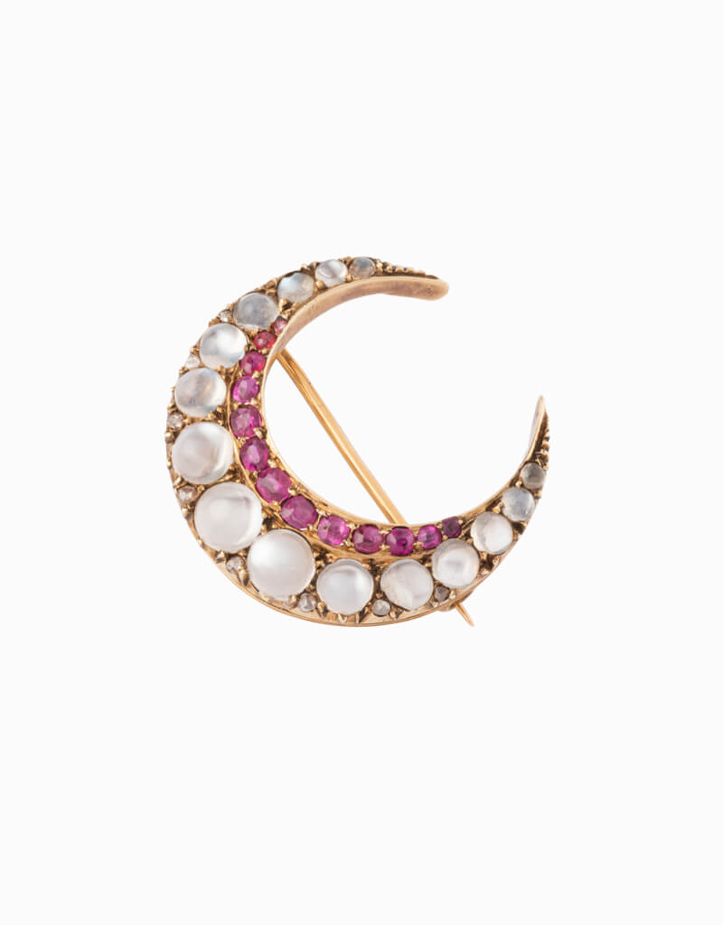 Caillou Paris - Broche ancienne rubis et pierre de lune Prossia face