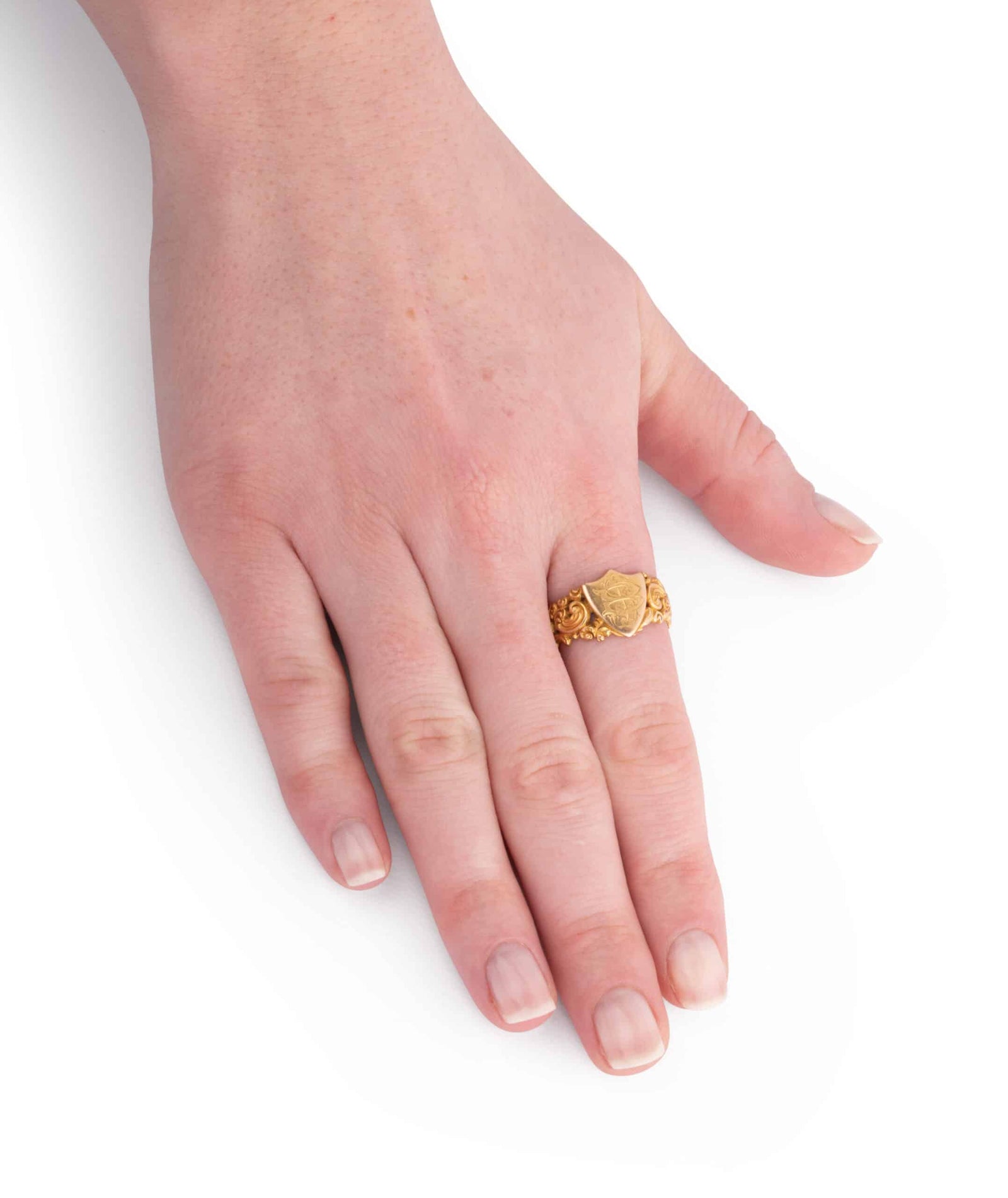 Caillou Paris Chevaliere Ancienne Or Cnut Porter