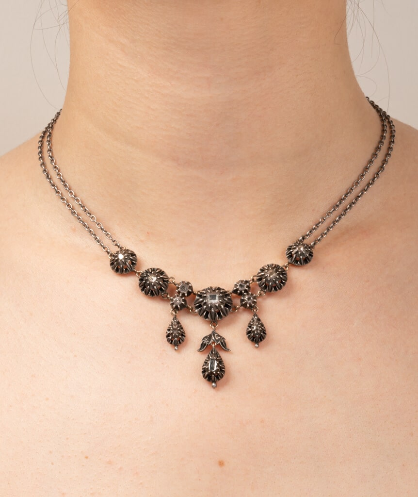 Caillou Paris Collier Ancien Argent Et Vermeil Chouni Porter