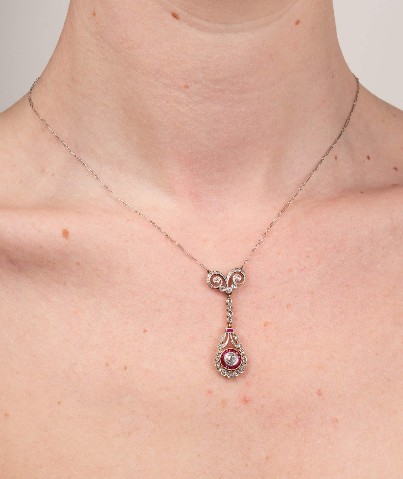 Caillou Paris Collier Ancien Diamants Et Rubis Orla Porter