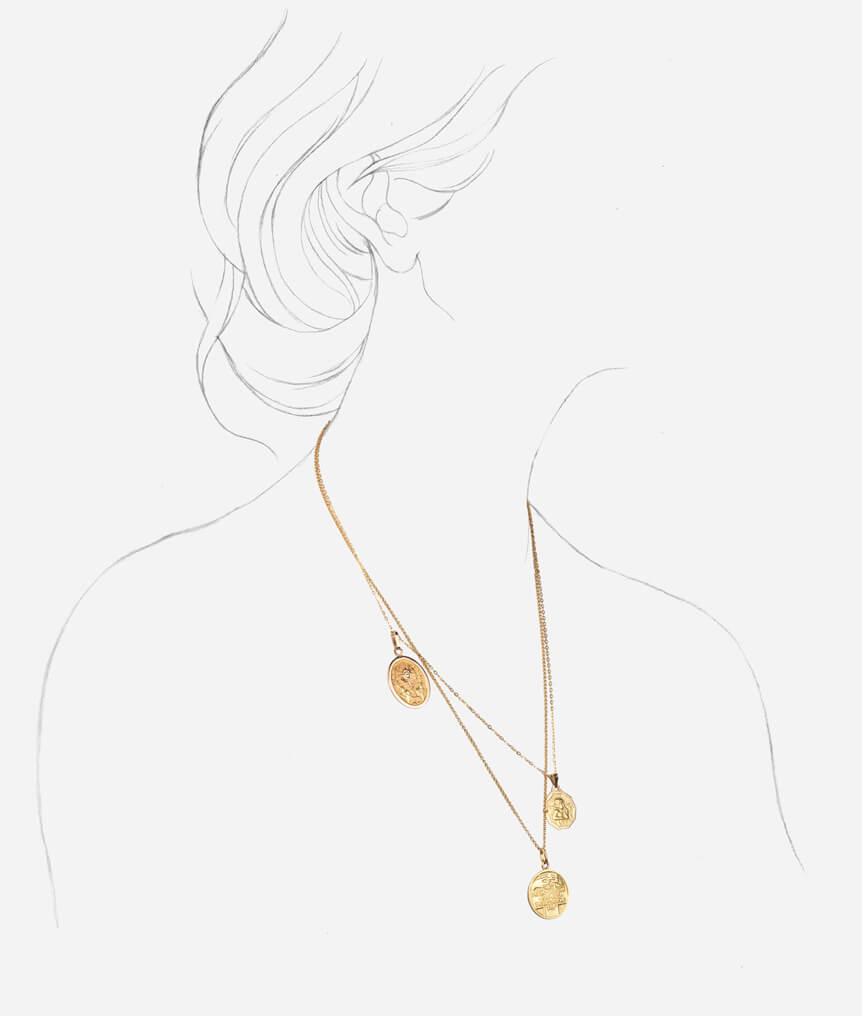 Caillou Paris - Collier ancien médailles Calligena porter