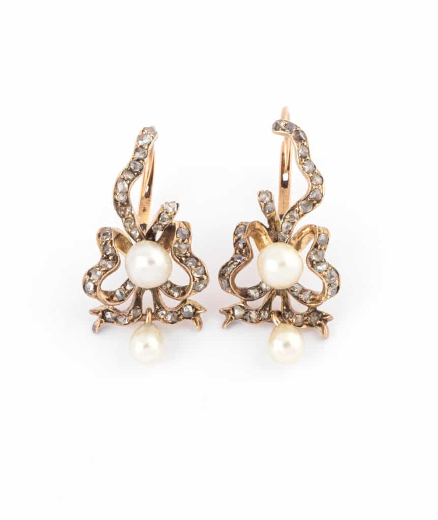 Dormeuses anciennes perles