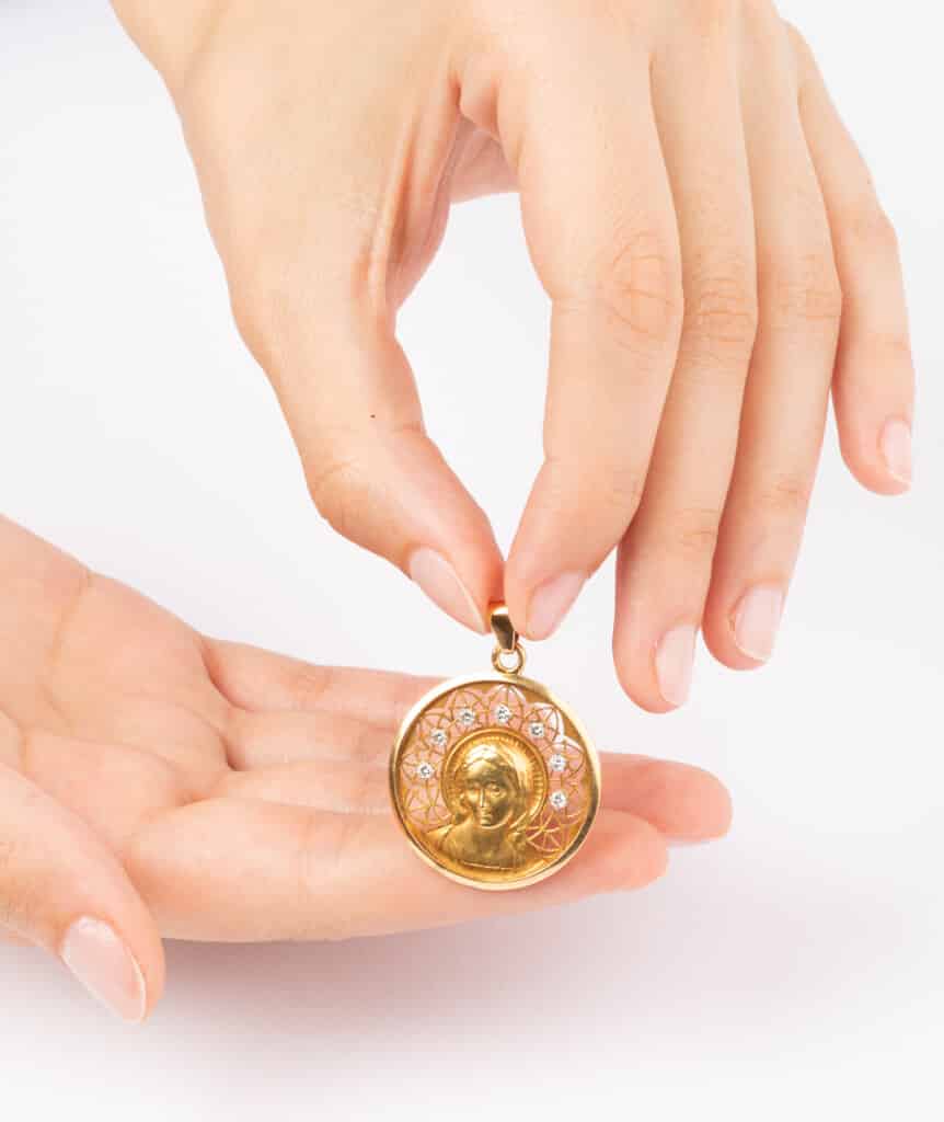 Caillou Paris Medaille Art Nouveau Or Et Diamants Arama Porter