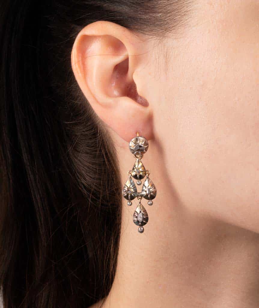 Caillou Paris Pendants D Oreilles D Origine Provençale Diamants Panfil Porter